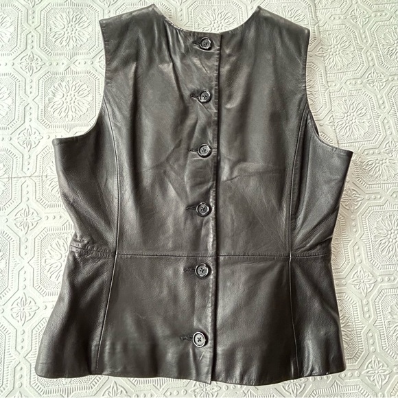 Whet Blu Fashion Leather Button Up Sleeveless Top Sz M EUC - Picture 4 of 10